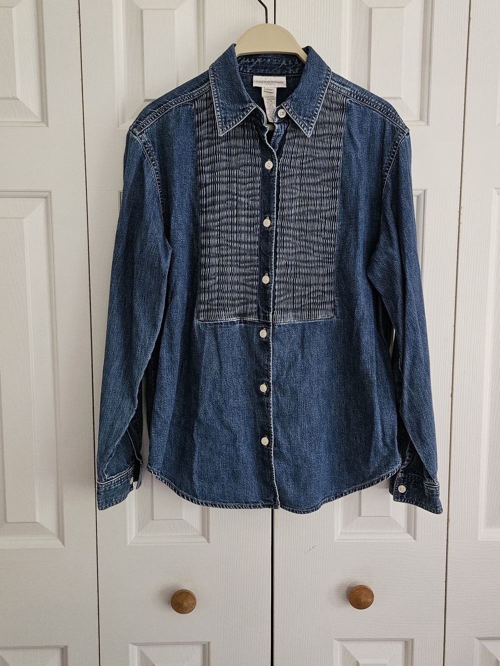 Jones New York Sport Button-Up Shirt